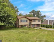 327 Church Lane Rd, Reading image