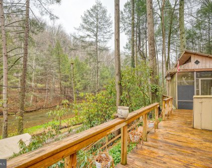 729 Falls Rd, Airville