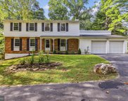 8847 Woodlawn Way, Springfield image