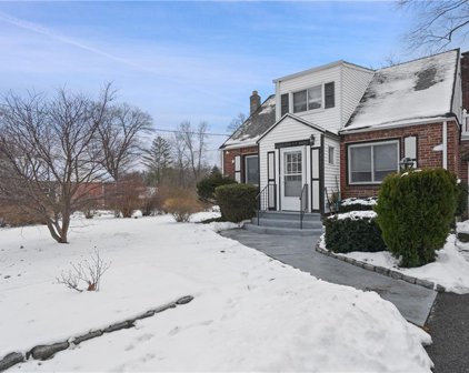 51 Union Valley Road, Mahopac