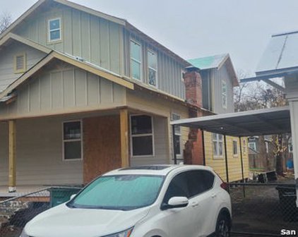 1100 W Mulberry Ave, San Antonio