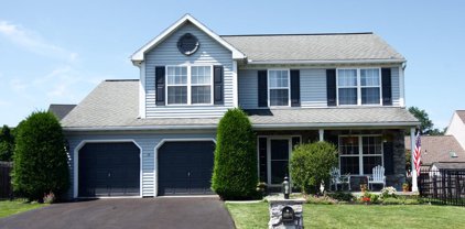 1004 Bowman St, Reading