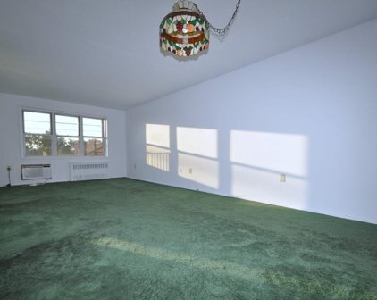 7 Balint Drive Unit #720, Yonkers