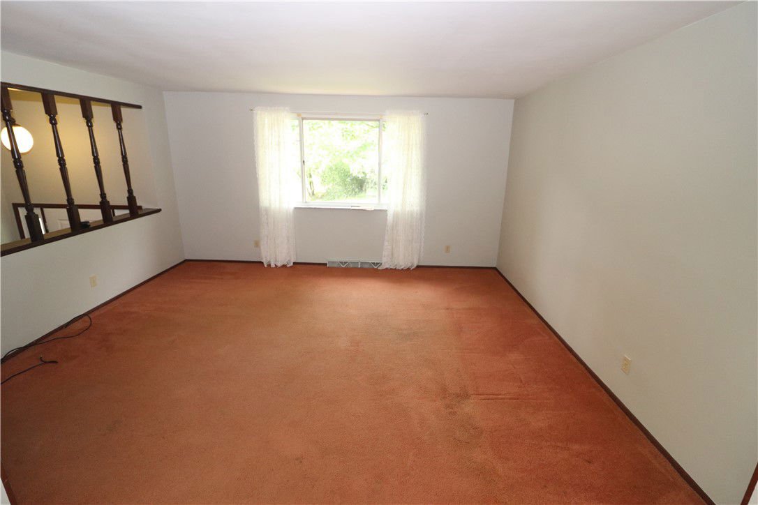 216 3rd St, Evans City Boro, 16033