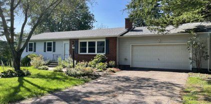77 Sundown Drive, Williston