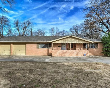 7013 Meadowbrook Drive  Drive, Fort Worth