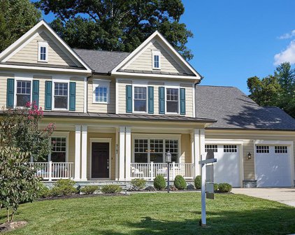 5107 Waukesha Rd, Bethesda