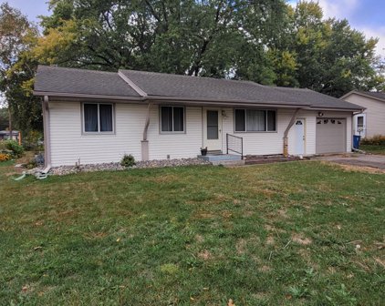 221 Aurora Lane, Circle Pines