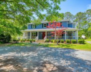 1381 Country Club Drive, Hampstead image