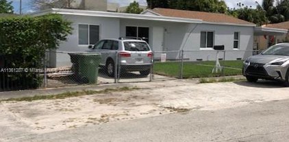 4419 E 9th Ln, Hialeah
