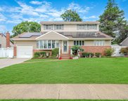 6 Barbara Circle, Massapequa image