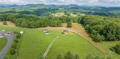 2411 Glade Valley Road, Sparta