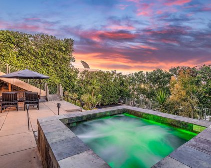 2111 California, Old Town