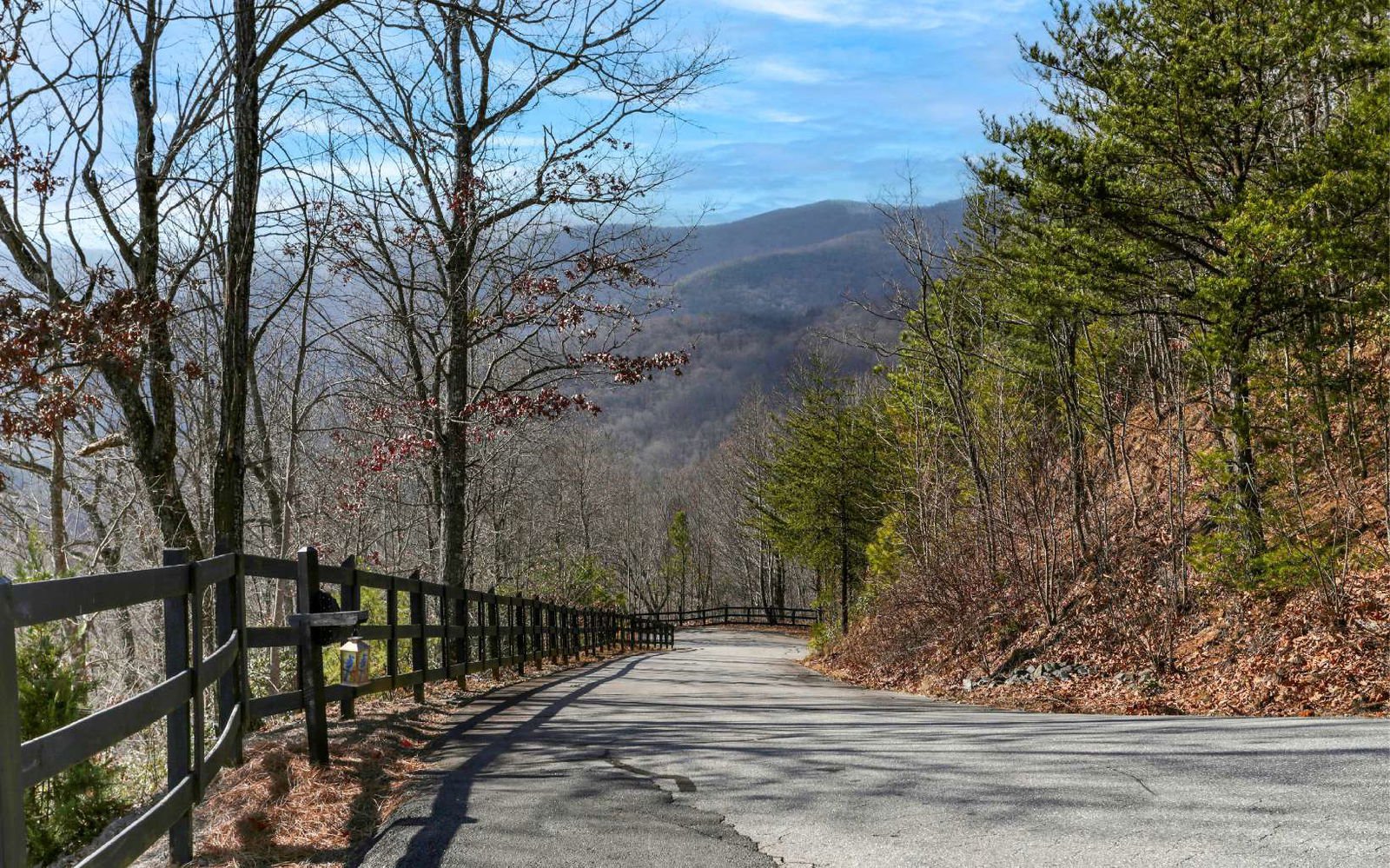 20 Scenic View Trail, Hiawassee, 30546