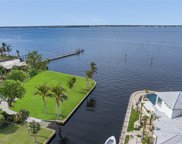517 Bayside  Drive, Fort Myers image