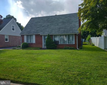 10 Hawthorne Rd, Broomall