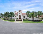 16 Crescent Blf, San Antonio image