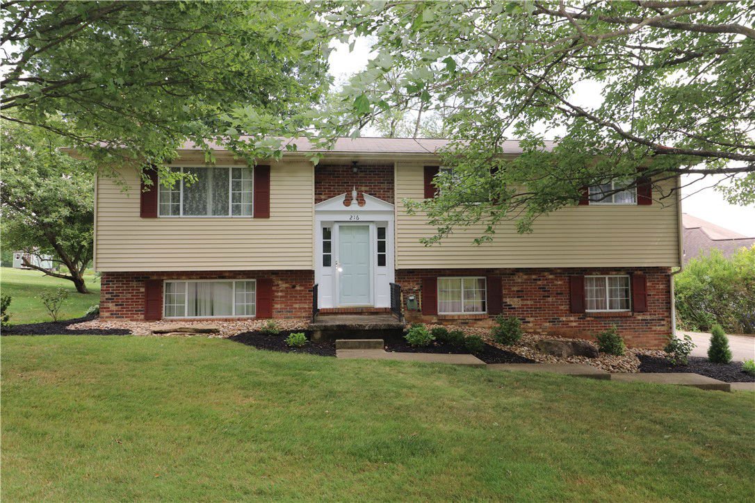 216 3rd St, Evans City Boro, 16033