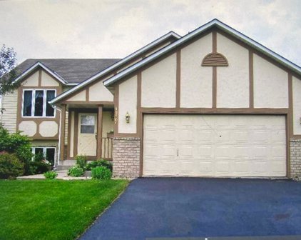 18809 Barrington Drive, Eden Prairie