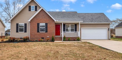 635 Crescent Rd, Murfreesboro