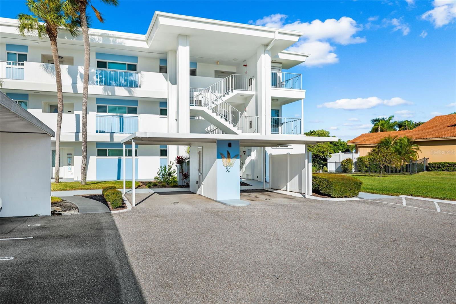 770 Island Way Unit N105, Clearwater Property for Sale in Sea Island