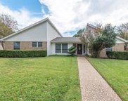 2840 Meadowbrook  Drive, Plano image