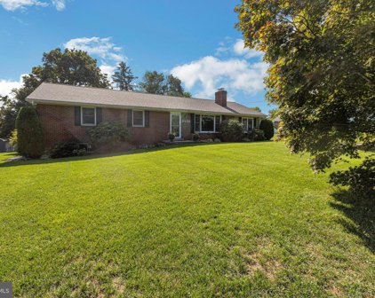 9458 Damascus Rd, Damascus