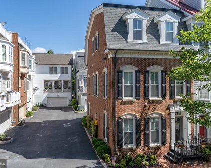 725 Carpenter Rd, Alexandria