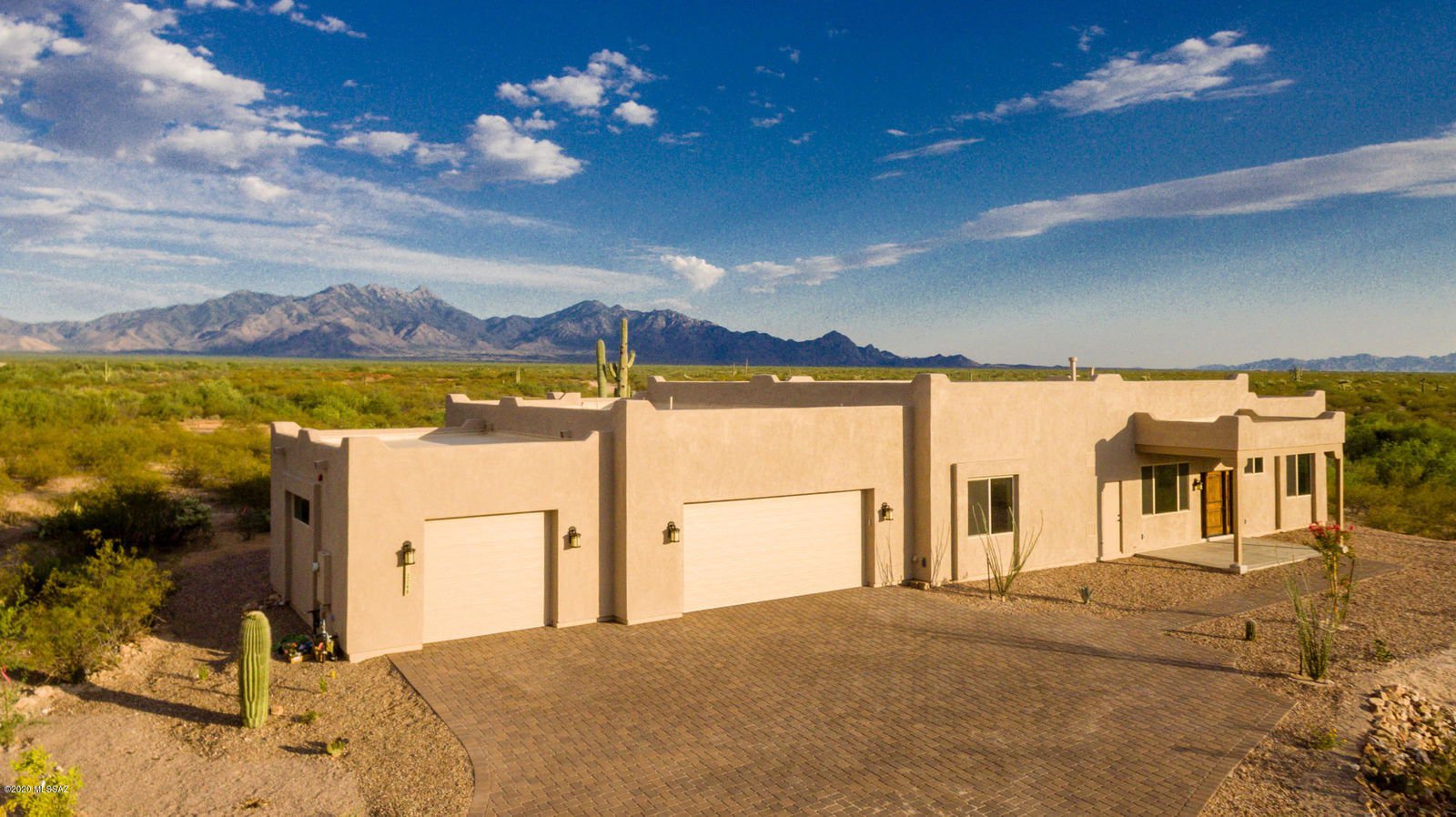 2068 E Old Stone House, Sahuarita, 85629