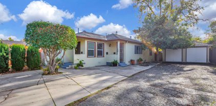 230 Semicircular RD, Menlo Park