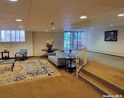 20 Daley Place Unit #130, Lynbrook