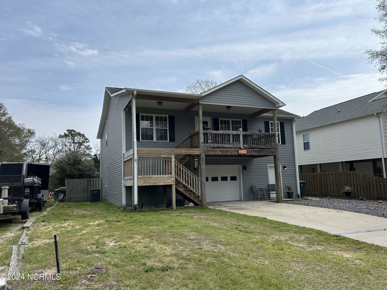 110 NW 16th Street, Oak Island, NC 28465 in Pinners Point