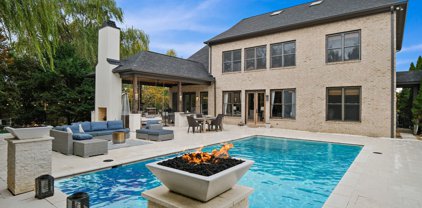 1806 Lowndes Ln, Brentwood