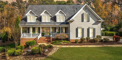 685 Buttercup Trace, Johns Creek