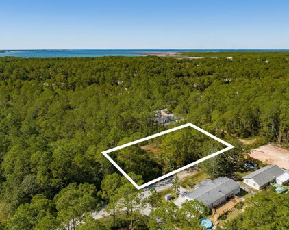 143 S S 3rd Street, Santa Rosa Beach