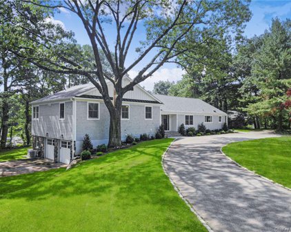 3 Hidden Green Lane, Larchmont