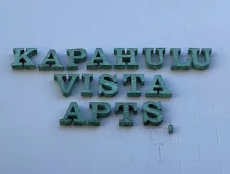 Kapahulu Vista Apts Sign