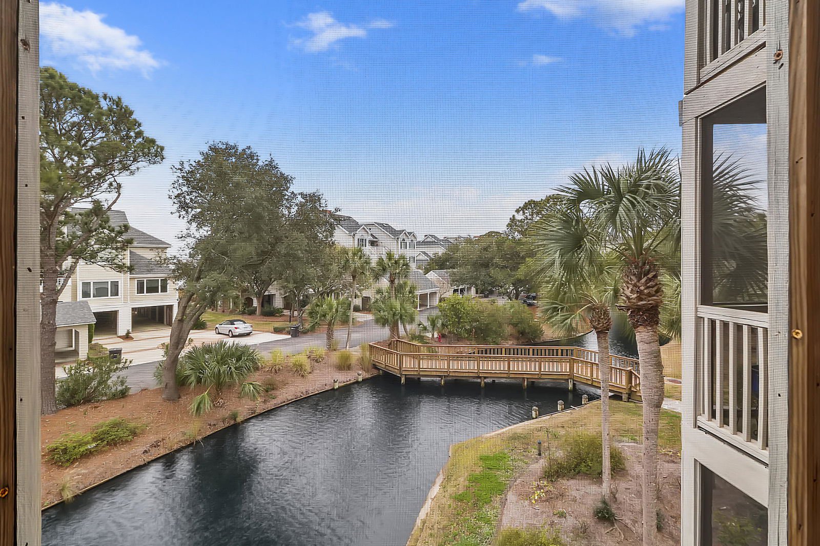 MLS 21003958 Simmons Pointe 1551 Ben Sawyer Boulevard Unit 5 D, Mount