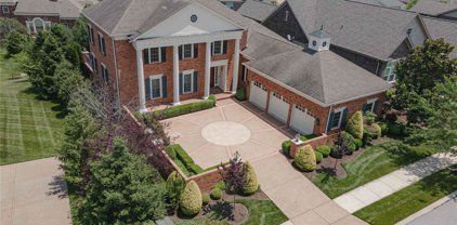 328 Wythe House  Court, Creve Coeur