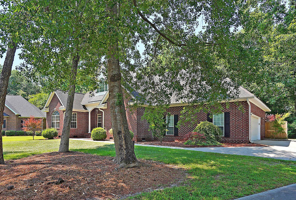 MLS 21014047 Ashborough East 118 Elery Terrace, SummervilleSC Real Estate