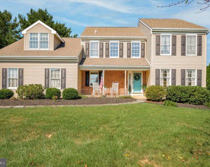 292 Cromwell Ln, West Chester