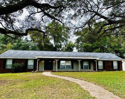 8727 Scenic Hills Dr, Pensacola