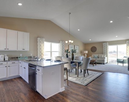 1404 Independence Curve, Delano