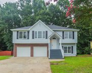 3264 Barnwell Trace, Powder Springs image