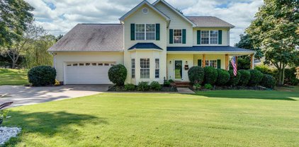 300 Oak Wind Circle, Greer
