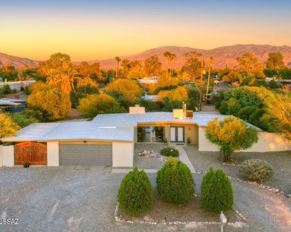 1302 N Camino Seco, Tucson