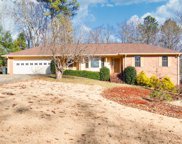 465 Knoll Woods Drive, Roswell image