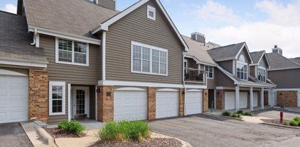 6165 Chasewood Parkway Unit #204, Minnetonka