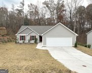 319 Highland Estate, Commerce image