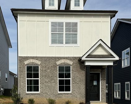 215 Sea Breeze Ln, La Vergne